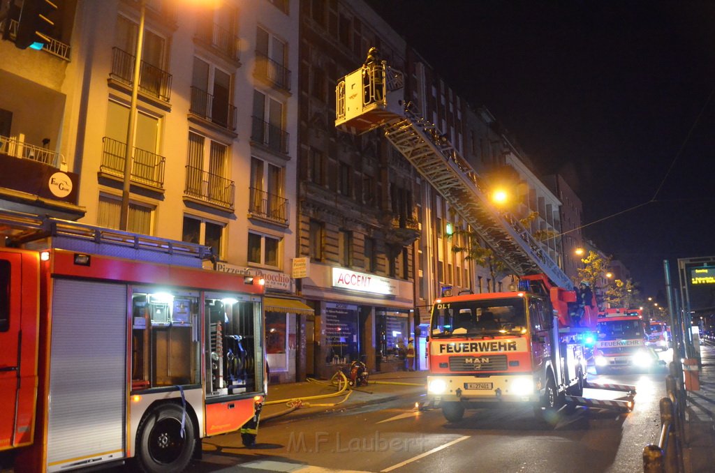 Feuer 2 Koeln Neustadt Sued Aachenerstr P15.JPG - Miklos Laubert